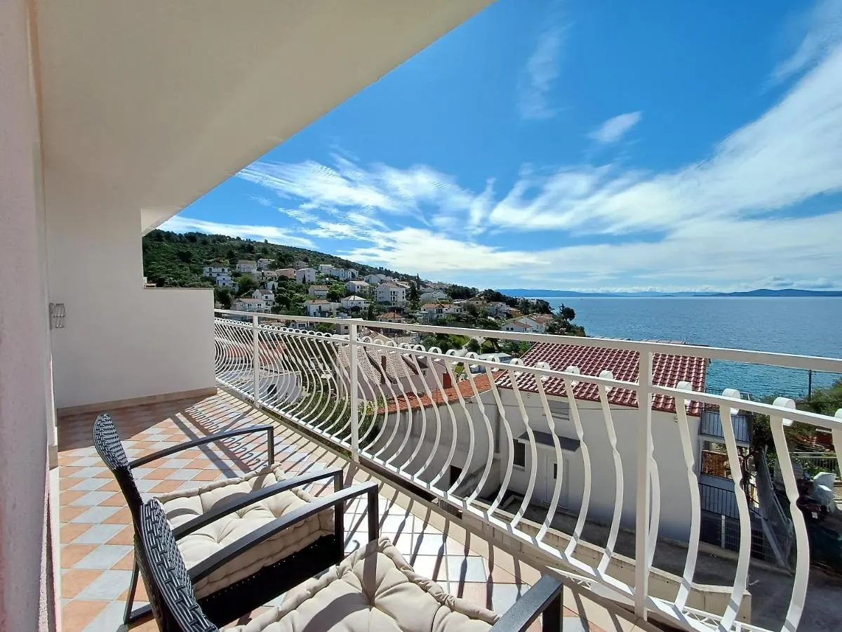 Apartments Jaksic Trogir