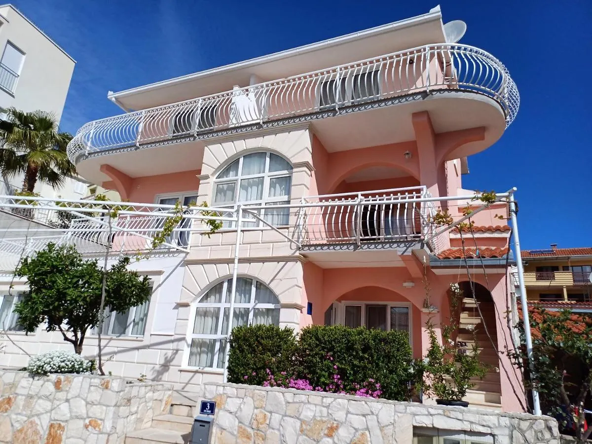 Apartments Jaksic Trogir
