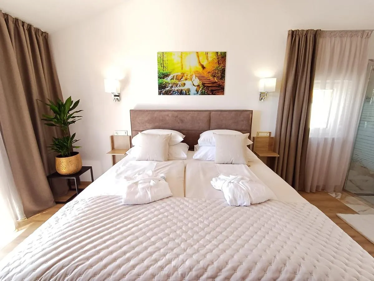 Apartments Jaksic Trogir 0*,  Croatia